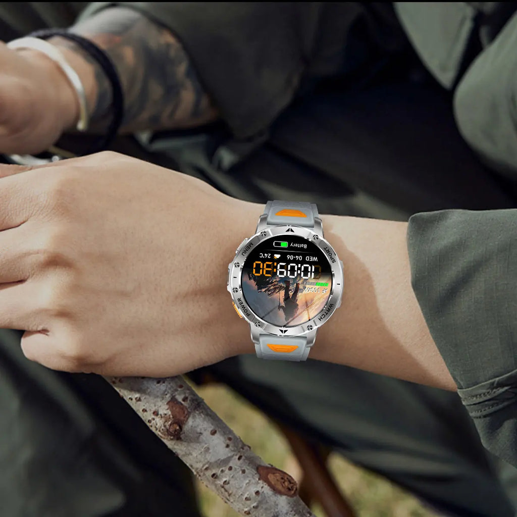 Montre connectée outdoor — 10 ATM annoncés, lampe LED et appels Bluetooth